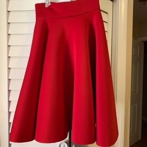 Midi red skirt with zipper